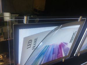LED beleuchtetes Schaufensterdisplay E4 20xA4